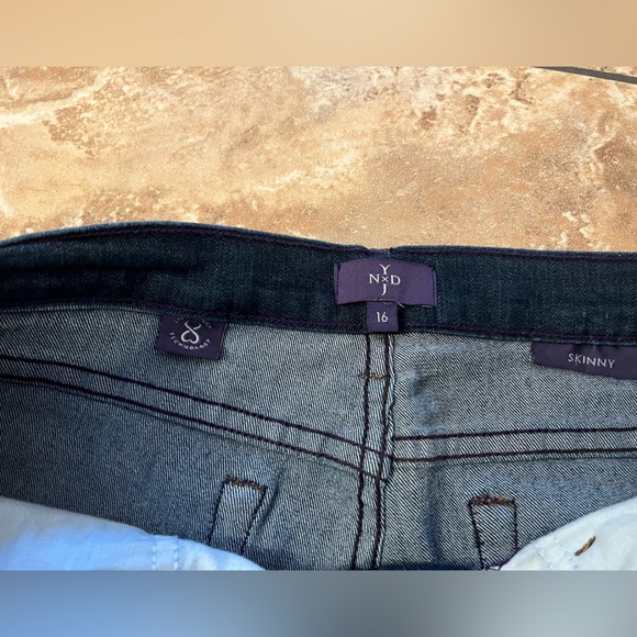NYDJ Skinny Jeans Medium Blue Premium Denim | Size 16 - Picture 5 of 11